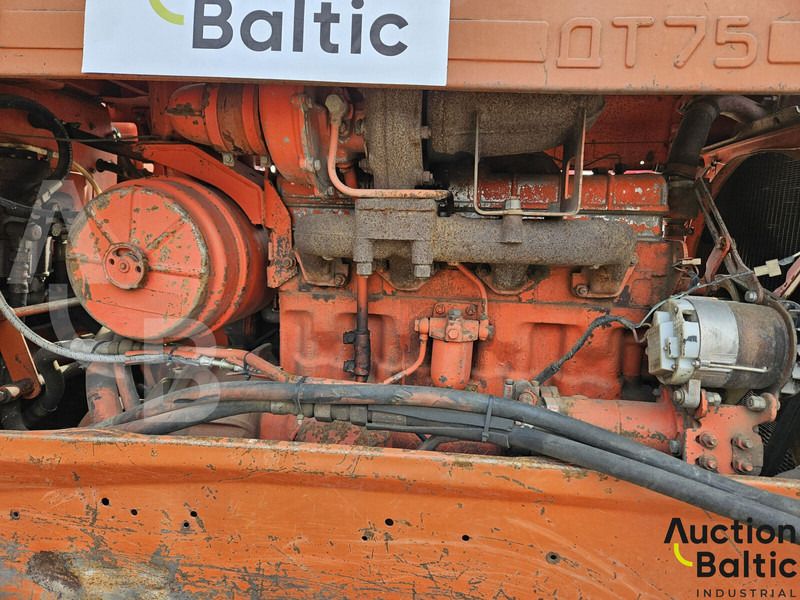 Bulldozer DT-75: picture 10