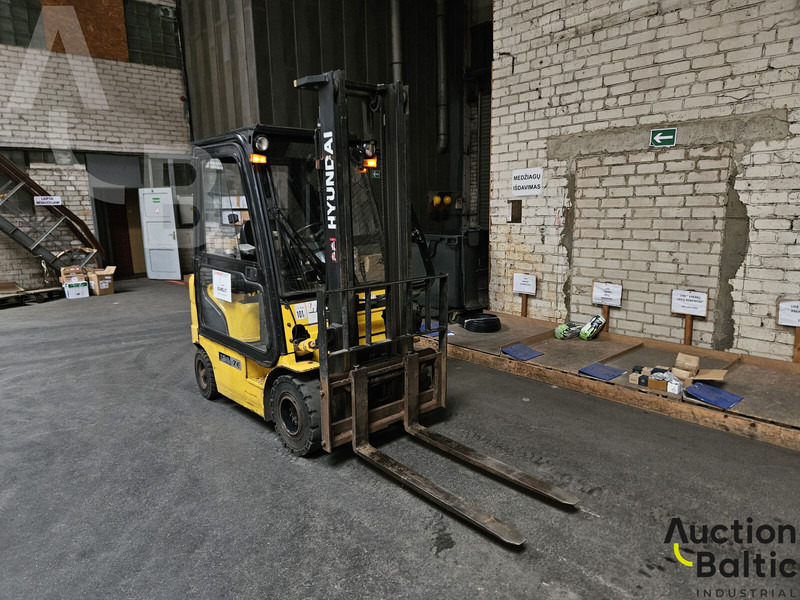 Hyundai 18D-7E - Diesel forklift: picture 2 Hyundai 18D-7E - Diesel forklift: picture 2