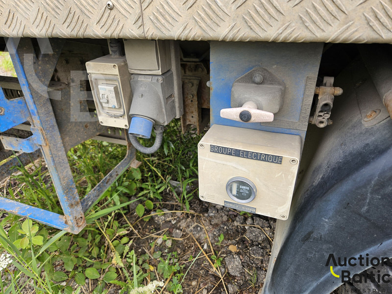 Truck mounted aerial platform Iveco 100E 18: picture 11