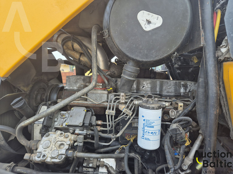 Farm tractor JCB Fastrac 3220: picture 15 Farm tractor JCB Fastrac 3220: picture 15