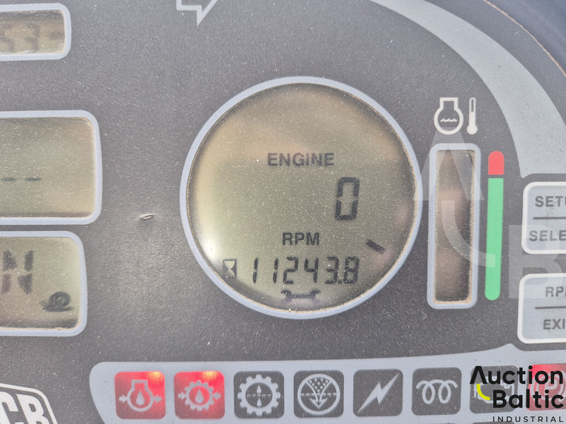 Farm tractor JCB Fastrac 3220: picture 7 Farm tractor JCB Fastrac 3220: picture 7