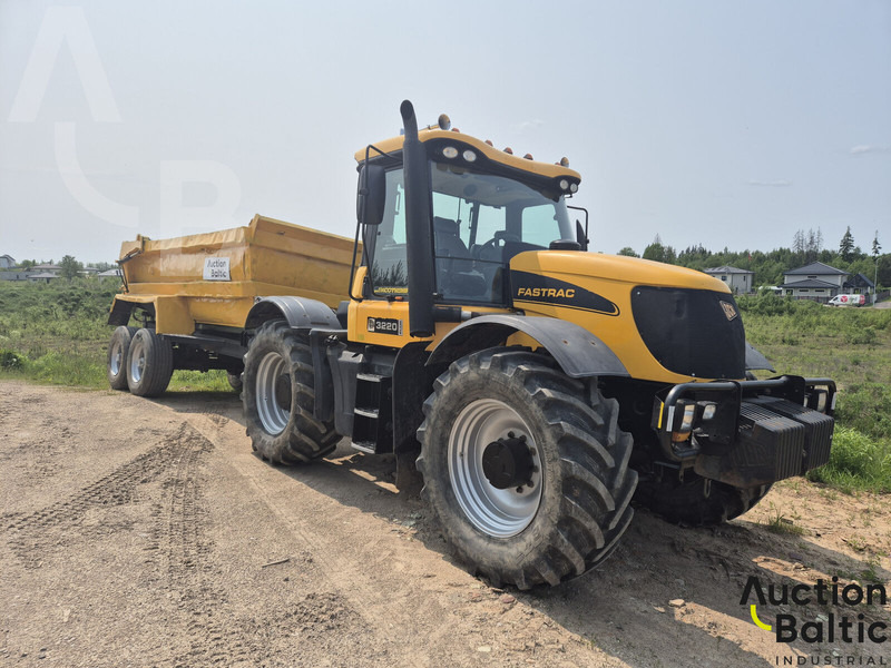 JCB Fastrac 3220 - Farm tractor: picture 2 JCB Fastrac 3220 - Farm tractor: picture 2