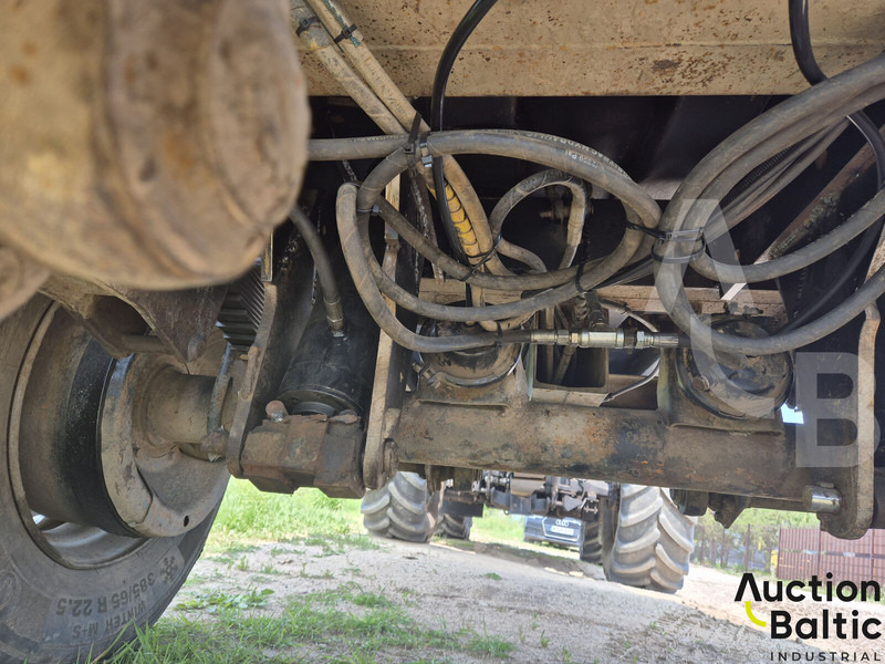 Farm tractor JCB Fastrac 3220: picture 13 Farm tractor JCB Fastrac 3220: picture 13