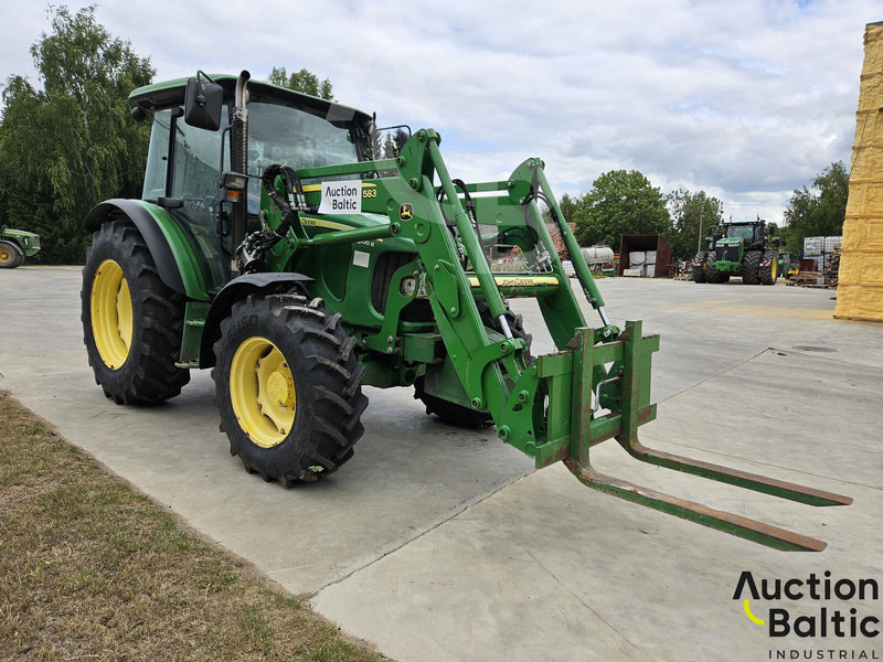 John Deere 5100 R - Farm tractor: picture 1 John Deere 5100 R - Farm tractor: picture 1