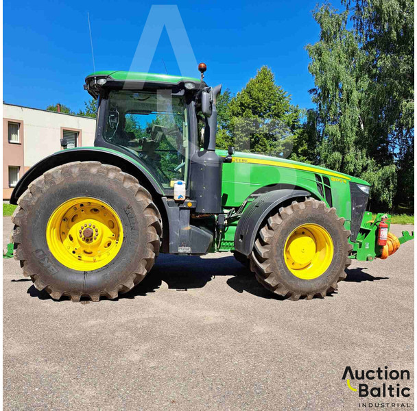 John Deere 8370 R - Farm tractor: picture 4 John Deere 8370 R - Farm tractor: picture 4