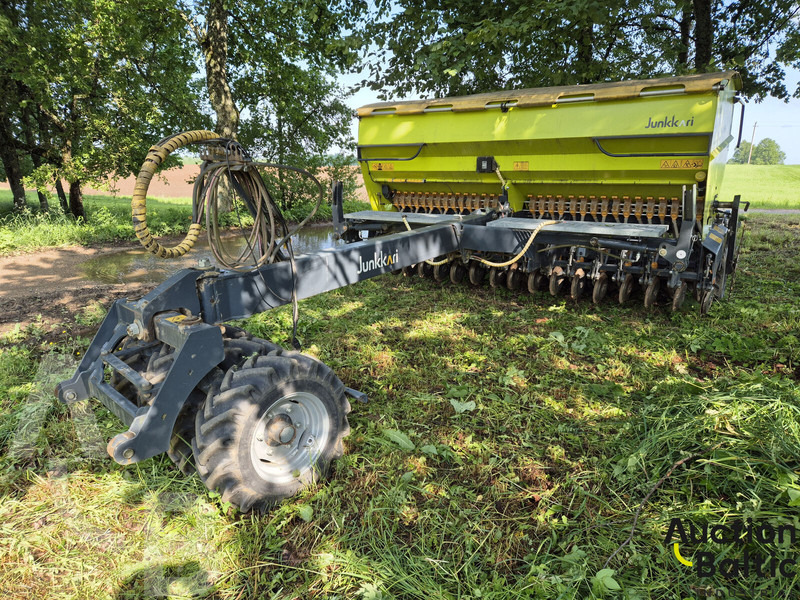 Junkkari M400 Plus - Combine seed drill: picture 1 Junkkari M400 Plus - Combine seed drill: picture 1