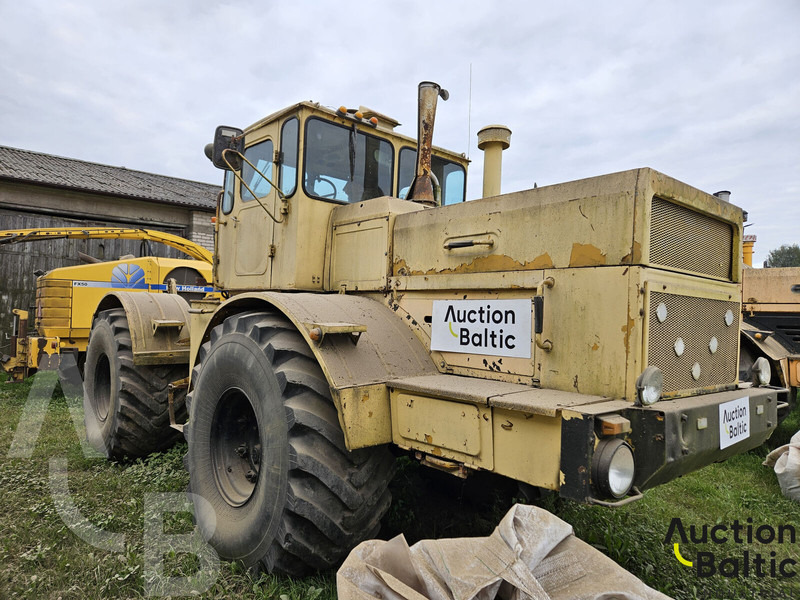 Kirovec K-701 - Farm tractor: picture 1 Kirovec K-701 - Farm tractor: picture 1