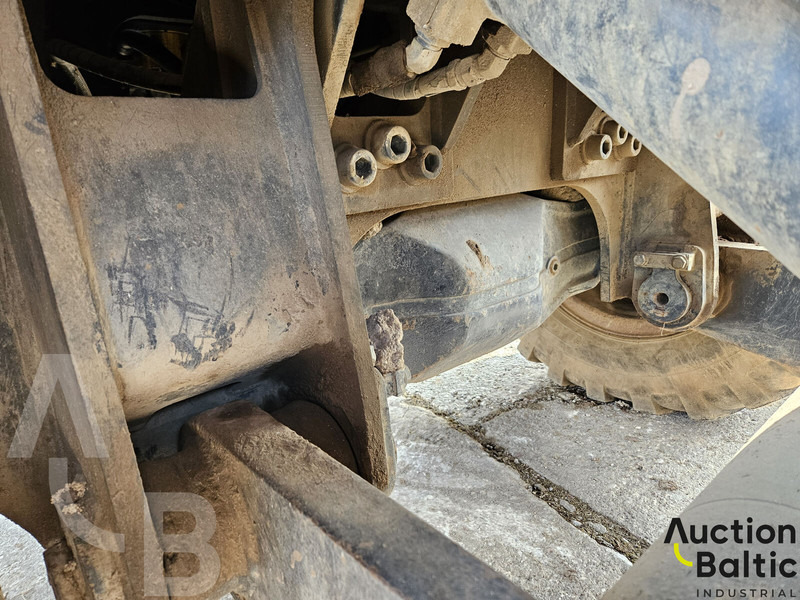 Wheel excavator Komatsu PW130ES-6K: picture 14