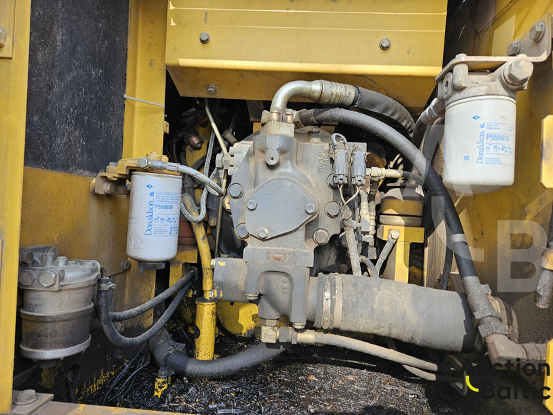 Wheel excavator Komatsu PW130ES-6K: picture 11