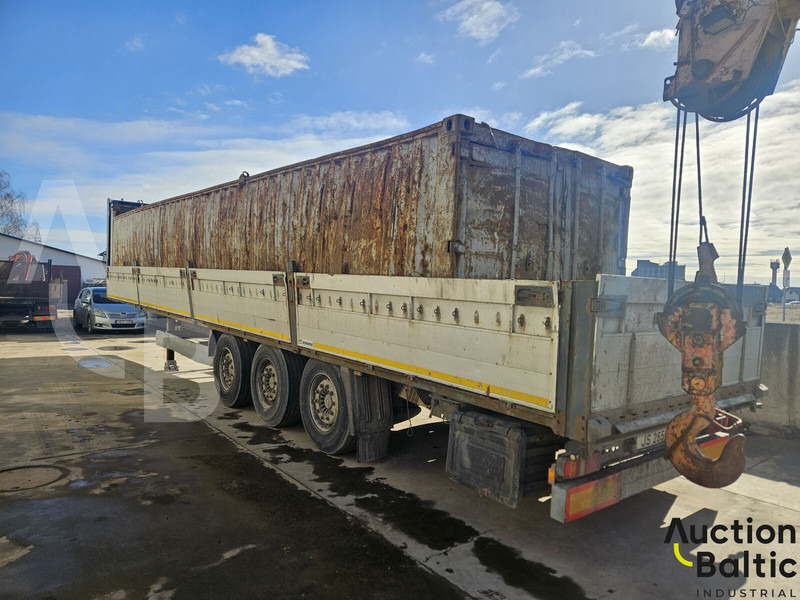 Krone SD - Curtainsider semi-trailer: picture 4 Krone SD - Curtainsider semi-trailer: picture 4