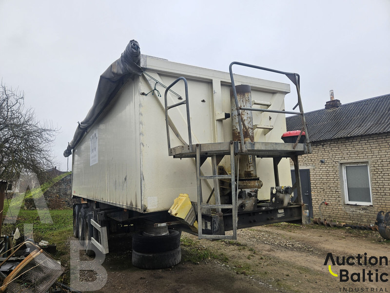 Langendorf - Curtainsider semi-trailer: picture 2 Langendorf - Curtainsider semi-trailer: picture 2