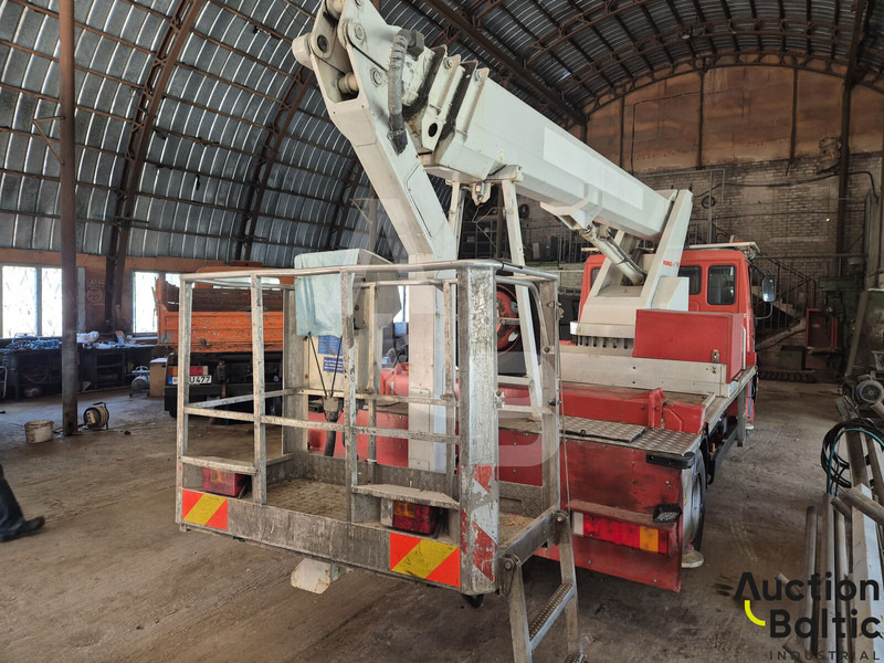 MAN 8.163 - Truck mounted aerial platform: picture 3 MAN 8.163 - Truck mounted aerial platform: picture 3