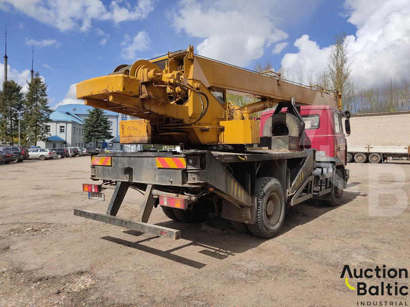 Maz 533731 - All terrain crane: picture 5 Maz 533731 - All terrain crane: picture 5