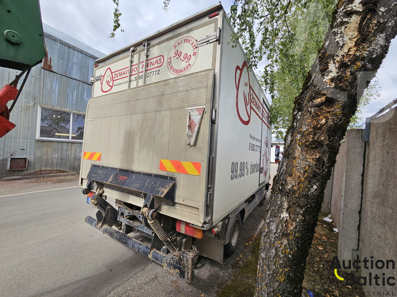 Mercedes-Benz 815 - Refrigerator truck: picture 4 Mercedes-Benz 815 - Refrigerator truck: picture 4