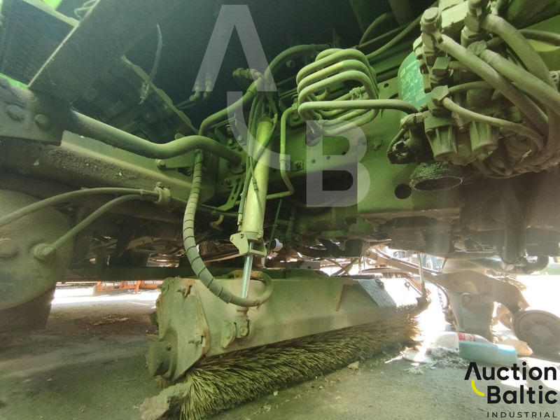 Road sweeper Mercedes-Benz Atego 1318: picture 12