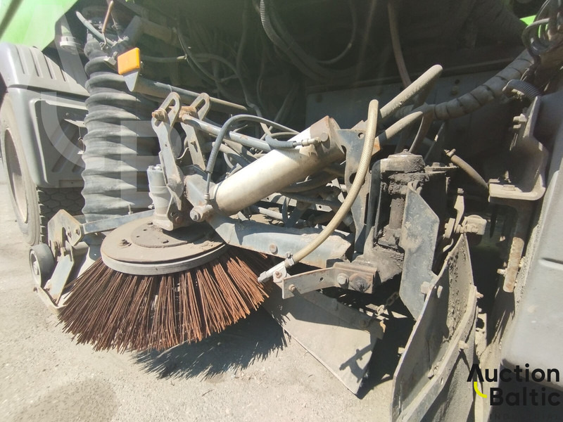 Road sweeper Mercedes-Benz Atego 1318: picture 11
