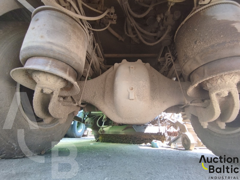 Road sweeper Mercedes-Benz Atego 1318: picture 18