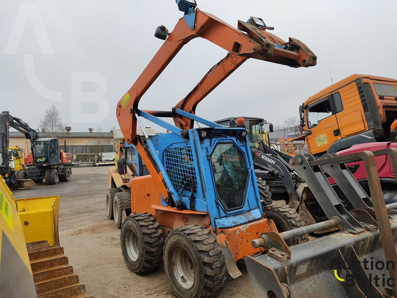New Holland LS 185 B - Skid steer loader: picture 1 New Holland LS 185 B - Skid steer loader: picture 1