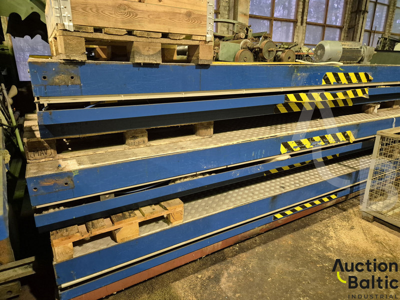 SCISSOR lift platforms - Scissor lift: picture 1 SCISSOR lift platforms - Scissor lift: picture 1