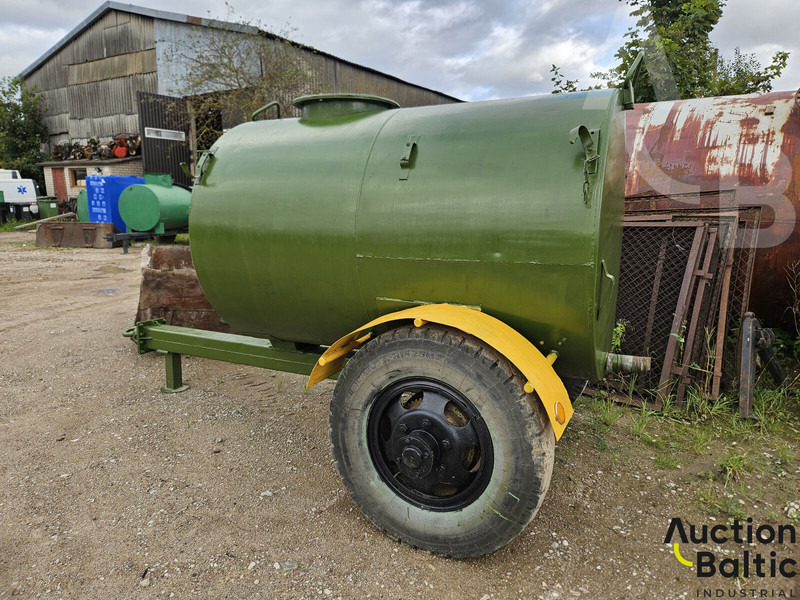 Tanker - Tipper trailer: picture 3 Tanker - Tipper trailer: picture 3