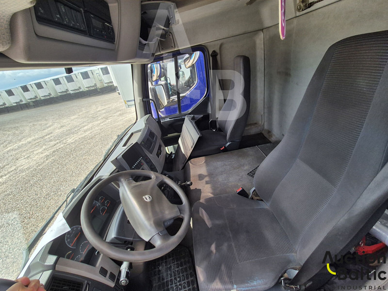 Volvo FL240 - Box truck: picture 5 Volvo FL240 - Box truck: picture 5