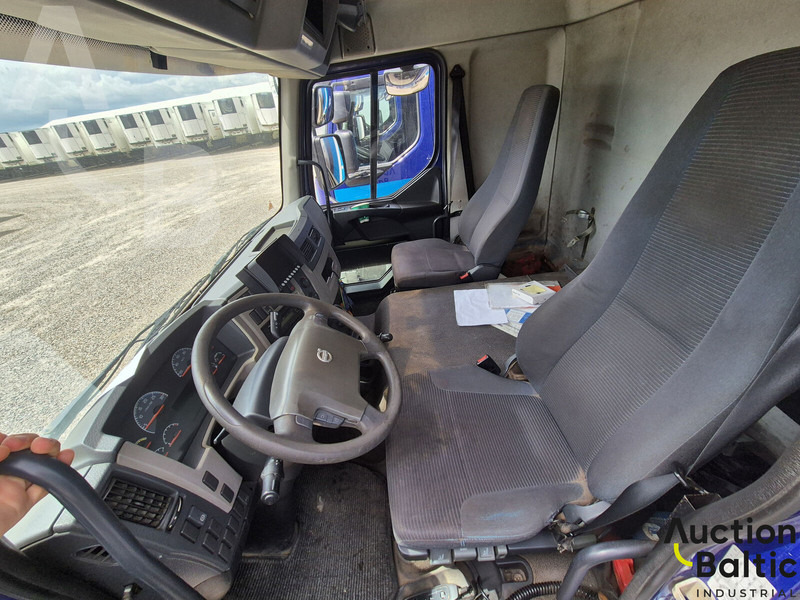Volvo FL240 - Box truck: picture 4 Volvo FL240 - Box truck: picture 4