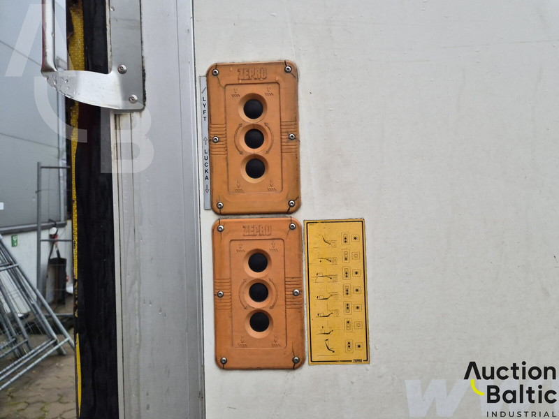 Box truck Volvo FL240: picture 12 Box truck Volvo FL240: picture 12