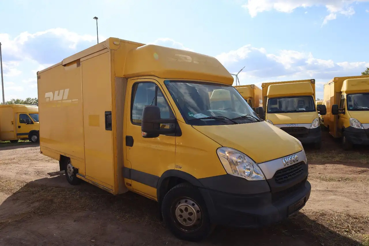 Iveco IS35SI2AA Daily/ Regalsystem/Luftfeder/1. Hand/ - Box van: picture 2 Iveco IS35SI2AA Daily/ Regalsystem/Luftfeder/1. Hand/ - Box van: picture 2