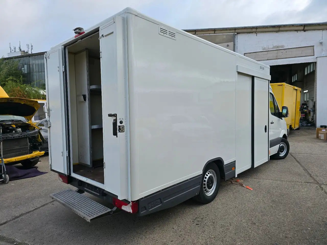 Mercedes-Benz Sprinter/Koffer/Regalsystem/ EU5/ 1. Hand - Box van: picture 5 Mercedes-Benz Sprinter/Koffer/Regalsystem/ EU5/ 1. Hand - Box van: picture 5