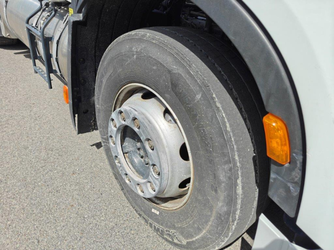 IVECO S-Way AS440S46T/P2LNG Euro6 Intarder Klima - Tractor unit: picture 2 IVECO S-Way AS440S46T/P2LNG Euro6 Intarder Klima - Tractor unit: picture 2