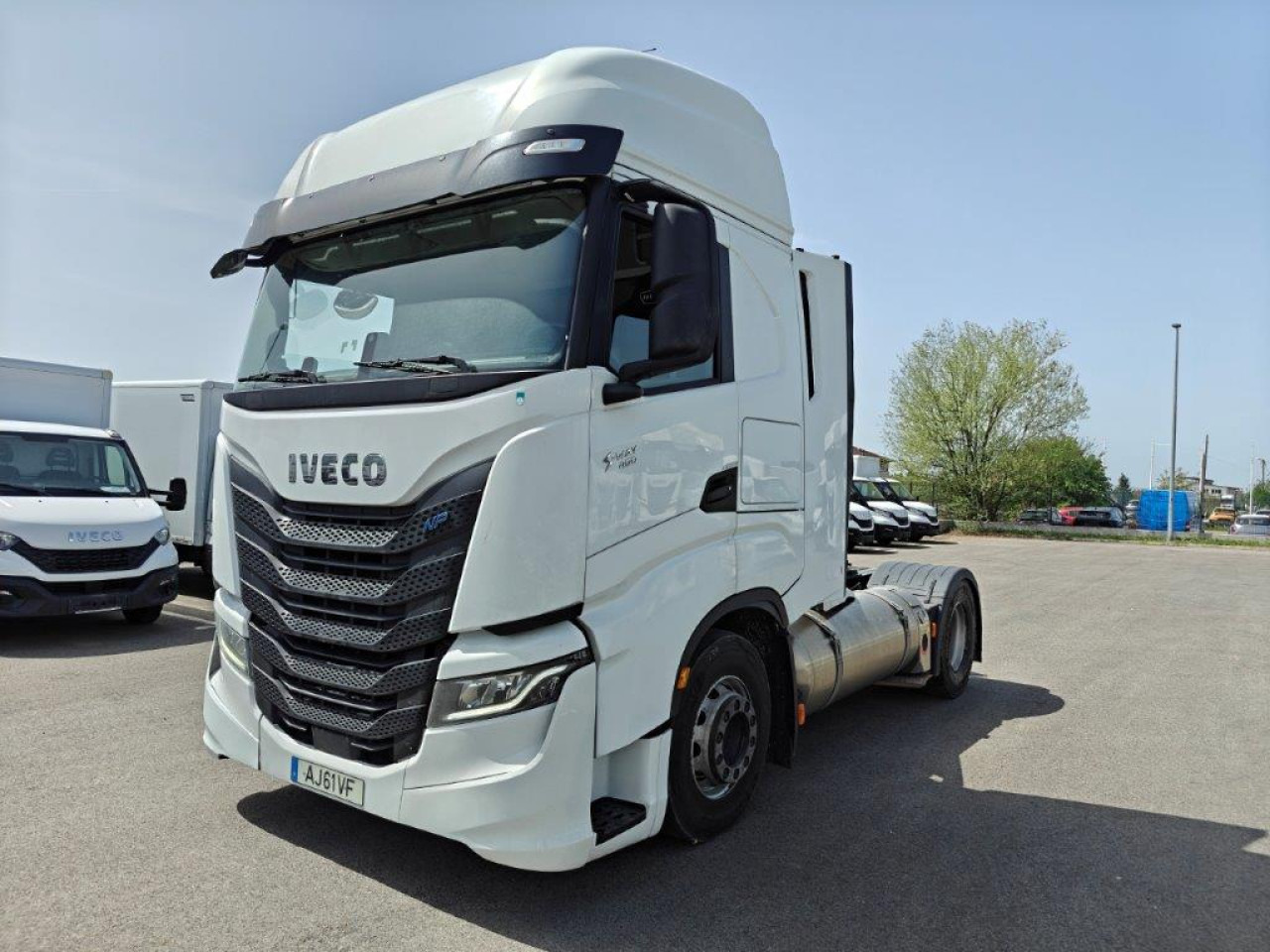 Tractor unit IVECO Stralis AS440S46T/P2LNG Euro6 Intarder Klima: picture 18 Tractor unit IVECO Stralis AS440S46T/P2LNG Euro6 Intarder Klima: picture 18