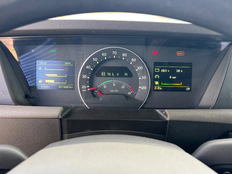 Volvo FH 500 2019***FH500 Park cool****2019****2xtanks - Tractor unit: picture 5 Volvo FH 500 2019***FH500 Park cool****2019****2xtanks - Tractor unit: picture 5