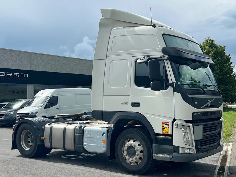 Volvo FM 460 WORK REMOTE**FM13 460**PTO POMP**2017 - Tractor unit: picture 3 Volvo FM 460 WORK REMOTE**FM13 460**PTO POMP**2017 - Tractor unit: picture 3