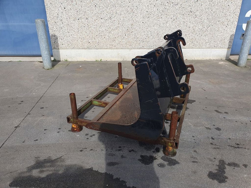 Giant Tobroco grondbak - Bucket for Construction machinery: picture 4 Giant Tobroco grondbak - Bucket for Construction machinery: picture 4