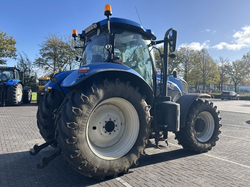 New Holland New Holland T7.200 Autocommand - Farm tractor: picture 4 New Holland New Holland T7.200 Autocommand - Farm tractor: picture 4