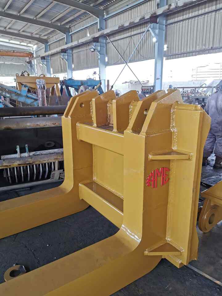 Marble Block Fork - Forks for Wheel loader: picture 5 Marble Block Fork - Forks for Wheel loader: picture 5