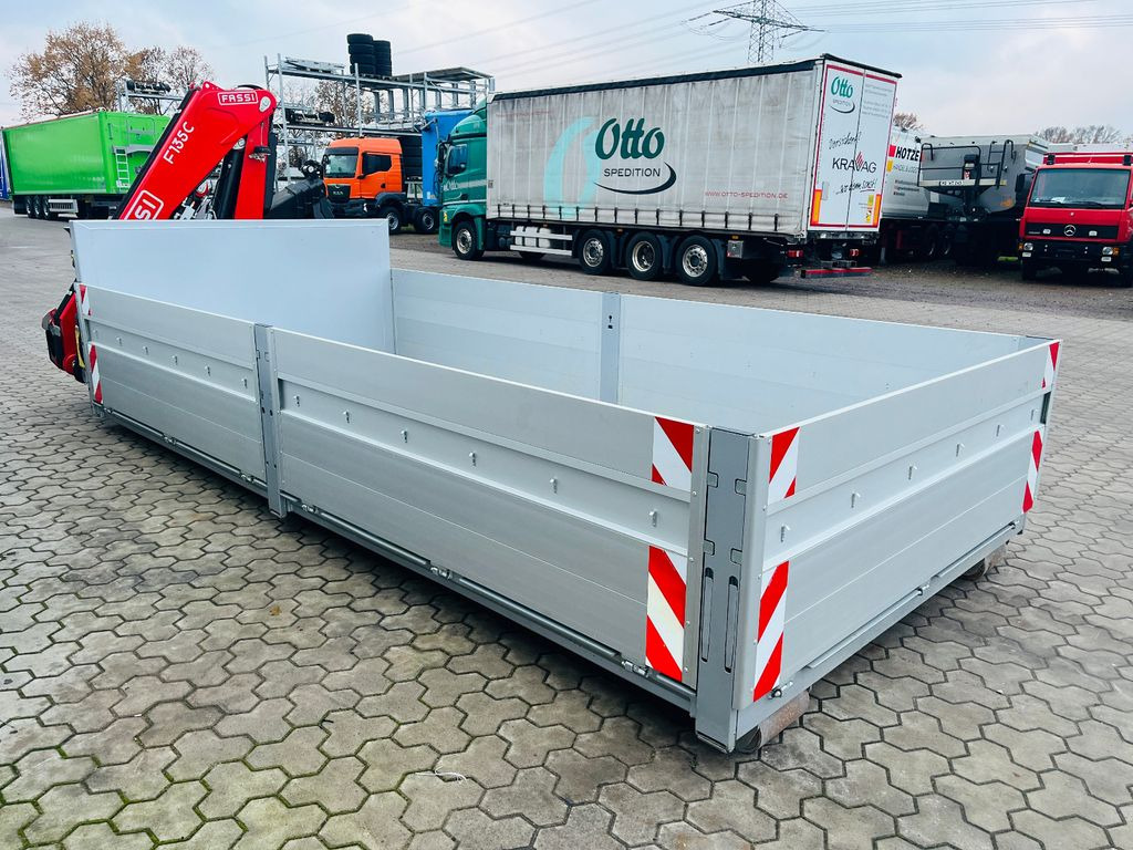 Abrollcontainer Container Kran Fassi F135 - Container transporter/ Swap body semi-trailer: picture 4 Abrollcontainer Container Kran Fassi F135 - Container transporter/ Swap body semi-trailer: picture 4