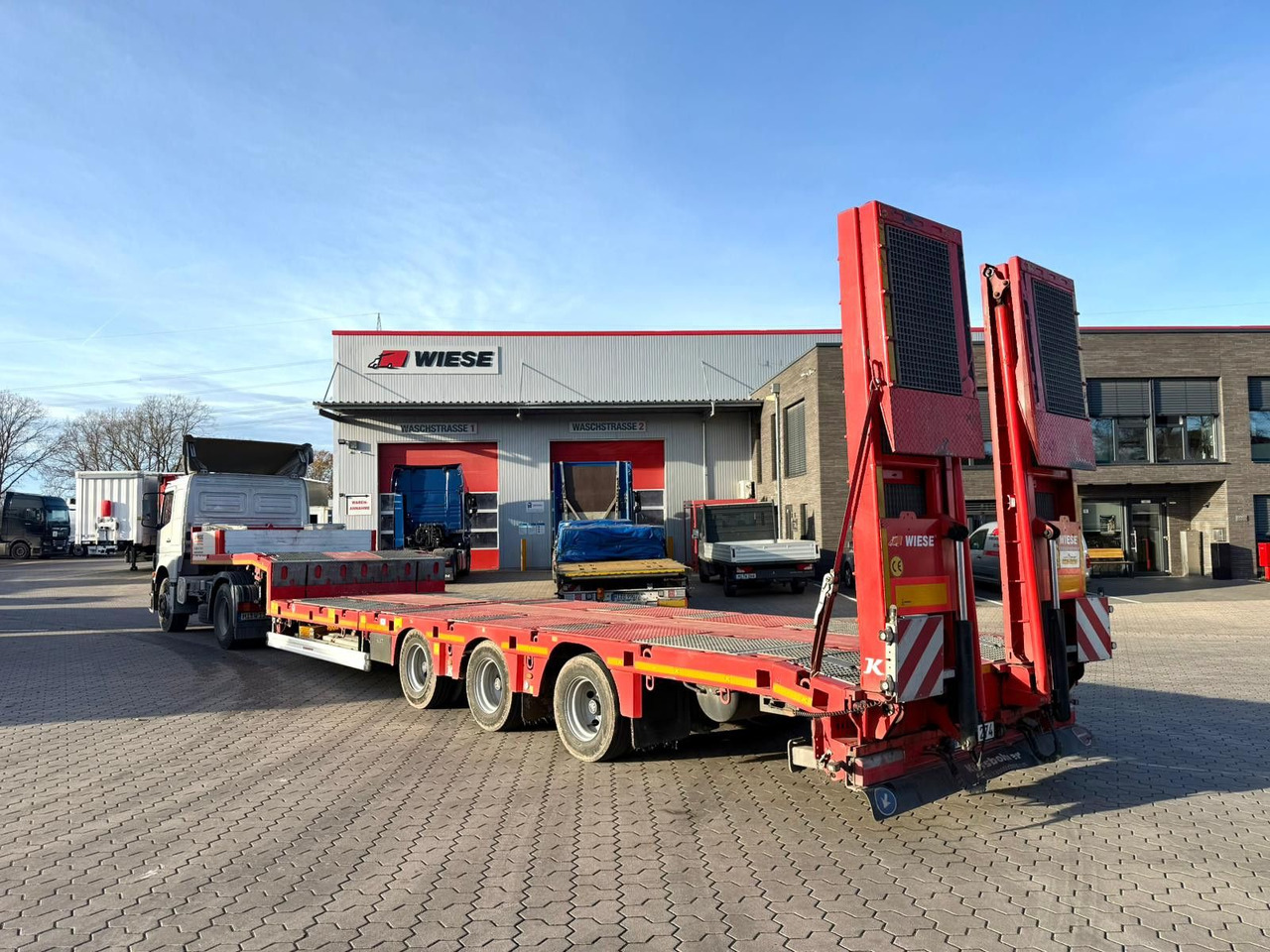 Kässbohrer K.SLA.HS Tieflader teleskopierbar hydr. Hochbett - Low loader semi-trailer: picture 1 Kässbohrer K.SLA.HS Tieflader teleskopierbar hydr. Hochbett - Low loader semi-trailer: picture 1