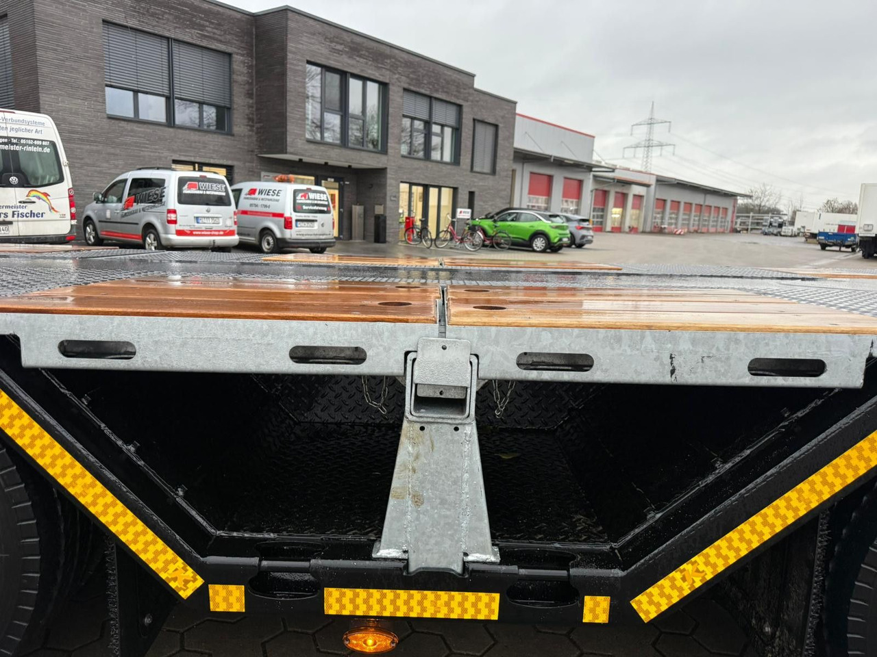 Low loader semi-trailer Kässbohrer K.SLA R 4 / 2N 18/40 Tieflader Radmulden tele: picture 12 Low loader semi-trailer Kässbohrer K.SLA R 4 / 2N 18/40 Tieflader Radmulden tele: picture 12