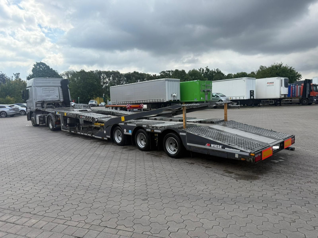 Kässbohrer K.SOK Truck/Car Transporter, Novagrau - Autotransporter semi-trailer: picture 4 Kässbohrer K.SOK Truck/Car Transporter, Novagrau - Autotransporter semi-trailer: picture 4