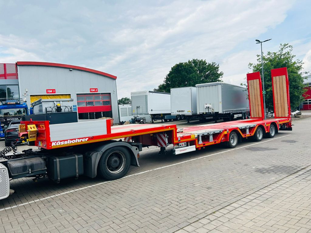 Kässbohrer KSLA RJ Mega Jumbo Tieflader mit Radmulden tele - Low loader semi-trailer: picture 3 Kässbohrer KSLA RJ Mega Jumbo Tieflader mit Radmulden tele - Low loader semi-trailer: picture 3