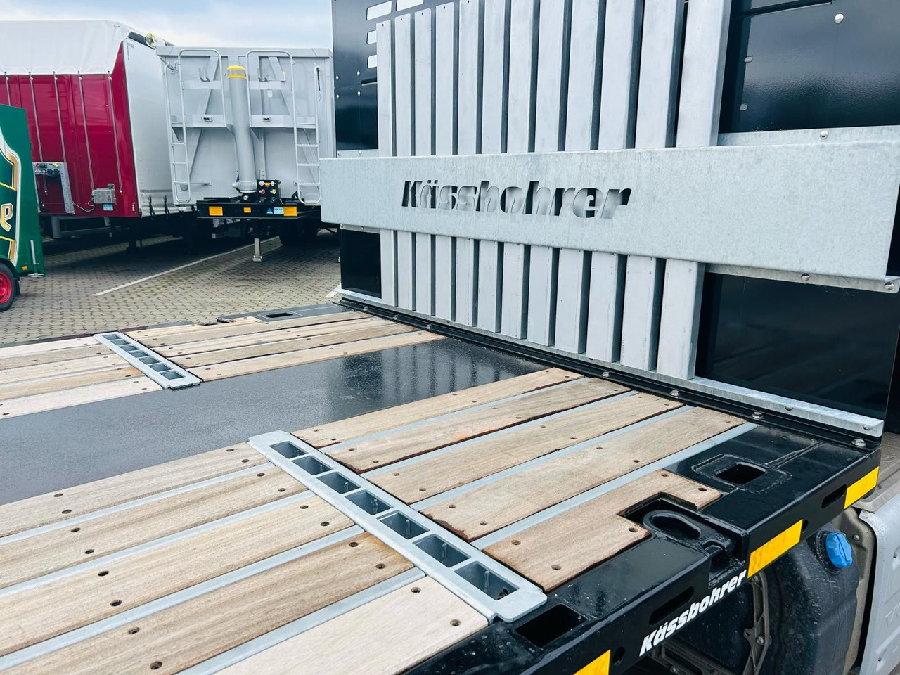 Dropside/ Flatbed semi-trailer Kässbohrer SPS Mega Schwerlast Plattform Lenkachse: picture 8