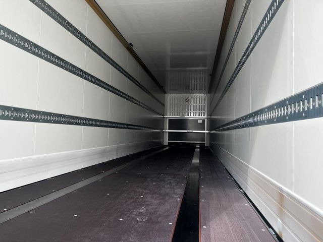 Krone SZK 18 Koffer Event Mega-Koffer 2.900 mm Höhe - Closed box semi-trailer: picture 3 Krone SZK 18 Koffer Event Mega-Koffer 2.900 mm Höhe - Closed box semi-trailer: picture 3