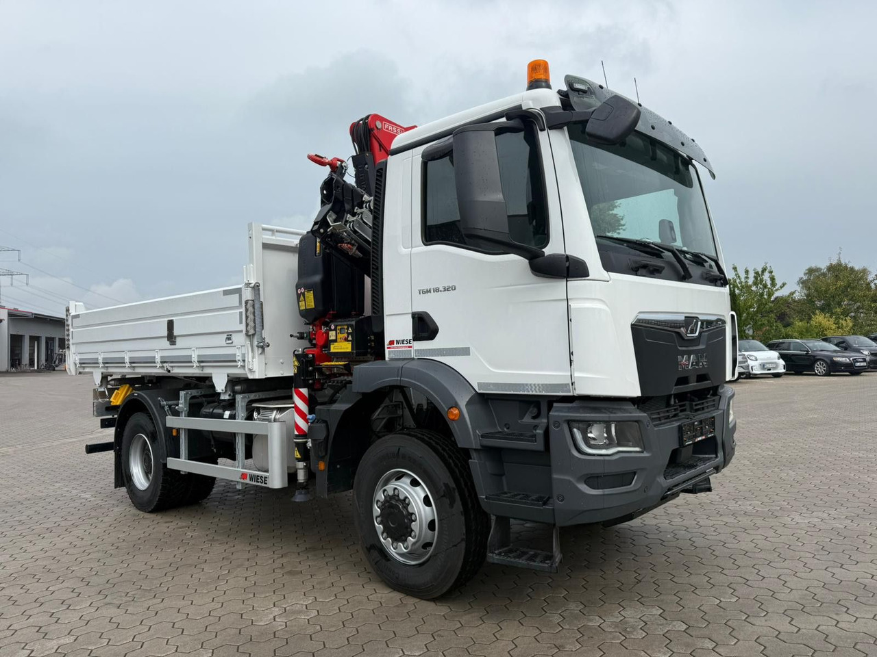 MAN 18.320 4x4 mit Fassi Ladekran Sofort Verfügbar - Tipper, Crane truck: picture 2 MAN 18.320 4x4 mit Fassi Ladekran Sofort Verfügbar - Tipper, Crane truck: picture 2