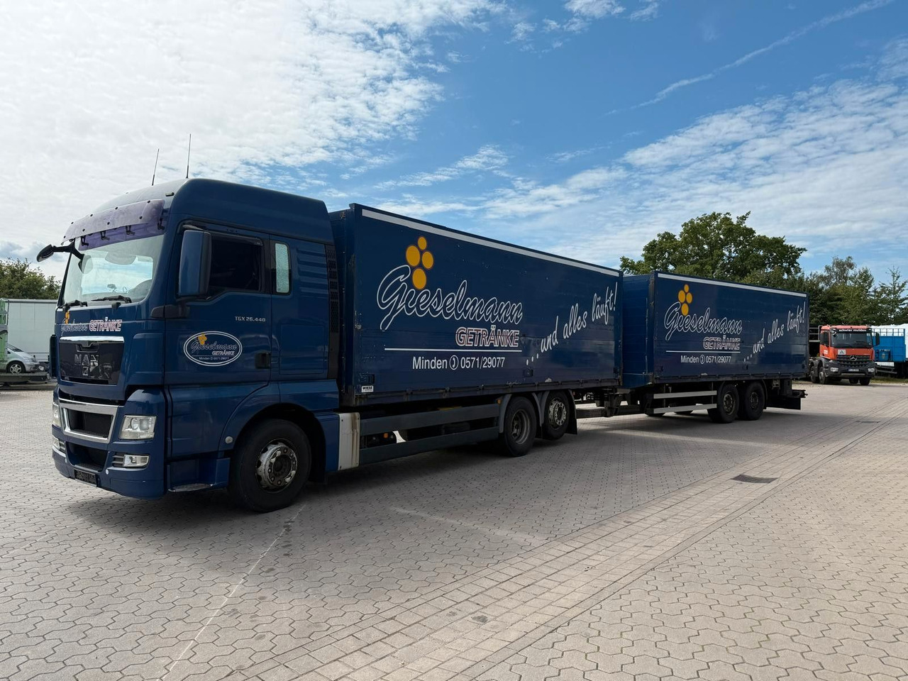 MAN TGA Schwenkwand-Getränkeaufbau incl. Anhänger - Beverage truck: picture 2 MAN TGA Schwenkwand-Getränkeaufbau incl. Anhänger - Beverage truck: picture 2