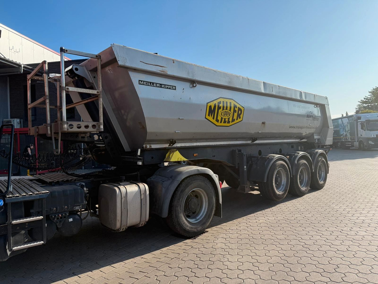 Meiller F.X. MEILLER KISA3 24 m3 - Tipper semi-trailer: picture 1 Meiller F.X. MEILLER KISA3 24 m3 - Tipper semi-trailer: picture 1