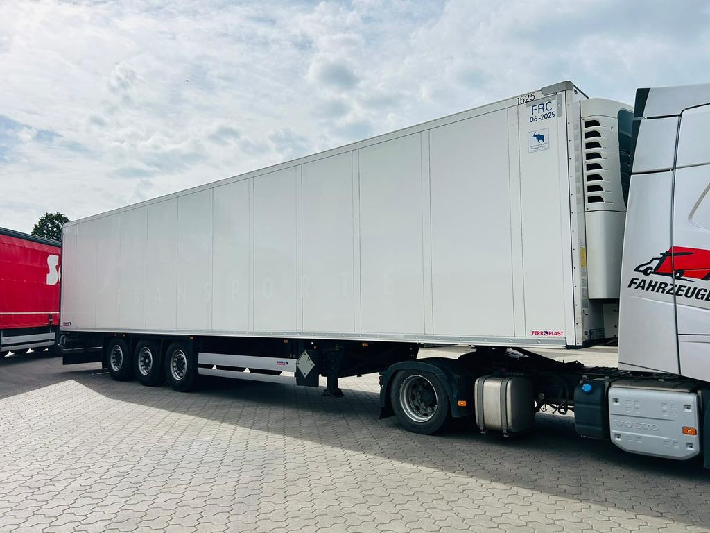 Schmitz Cargobull SKO 24 /L FP 45 Cool Pharma Zertifikat - Refrigerator semi-trailer: picture 4 Schmitz Cargobull SKO 24 /L FP 45 Cool Pharma Zertifikat - Refrigerator semi-trailer: picture 4