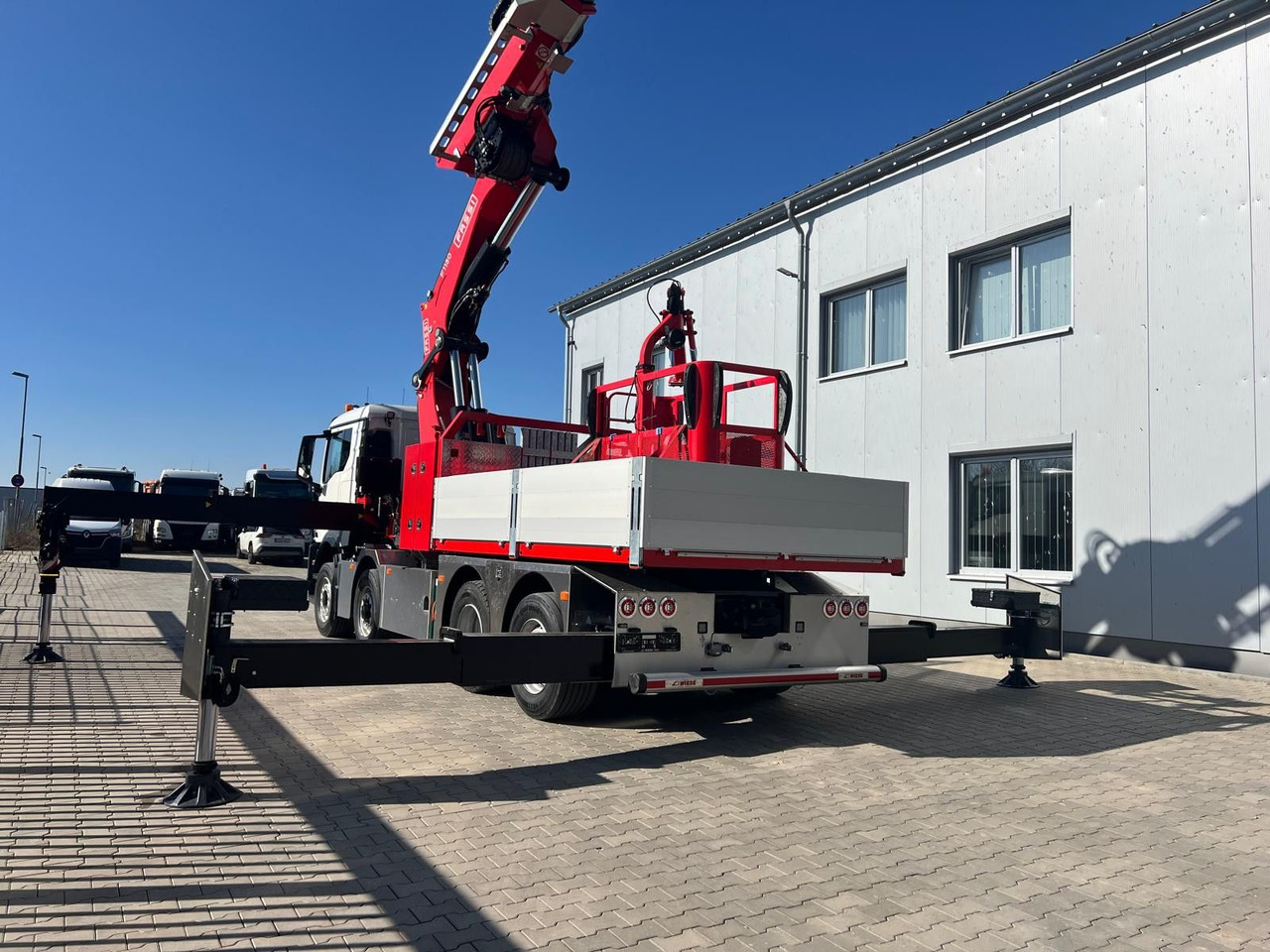Leasing of  MAN 8x4 Hydro mit F1150 inkl Jib und Winde Korb MAN 8x4 Hydro mit F1150 inkl Jib und Winde Korb: picture 13