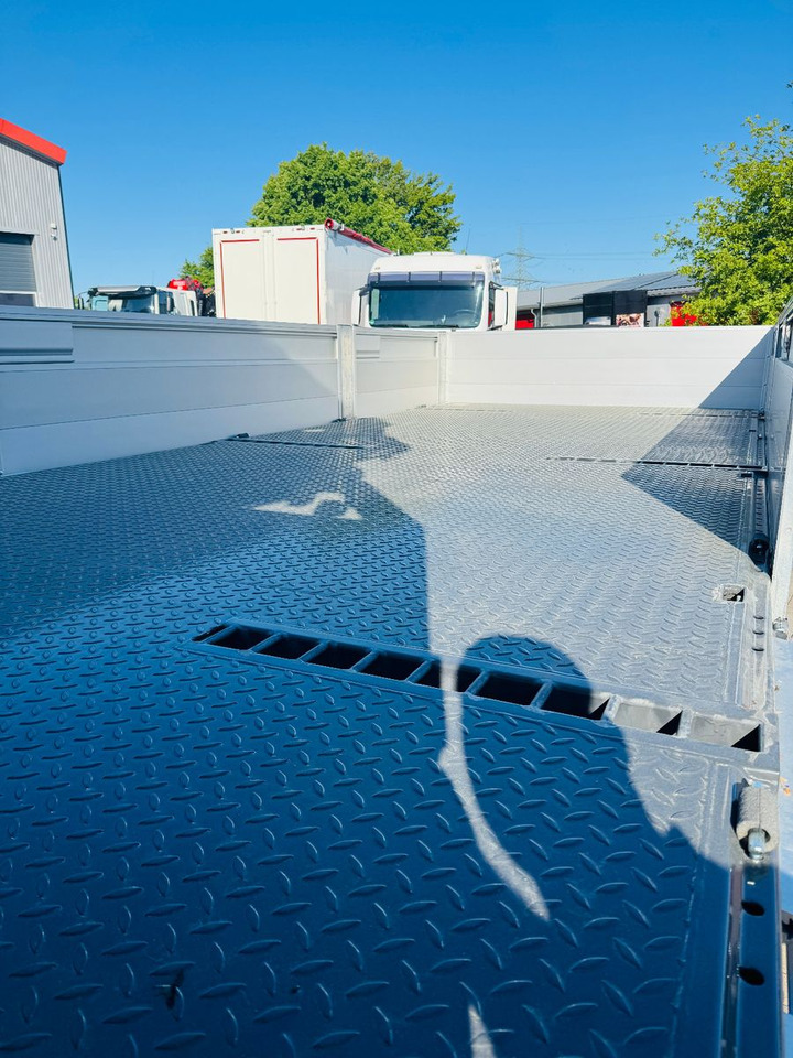 Volvo FH 500 8x2 mit F710RA.2.27 L426 und V20 Winde - Dropside/ Flatbed truck, Crane truck: picture 4 Volvo FH 500 8x2 mit F710RA.2.27 L426 und V20 Winde - Dropside/ Flatbed truck, Crane truck: picture 4