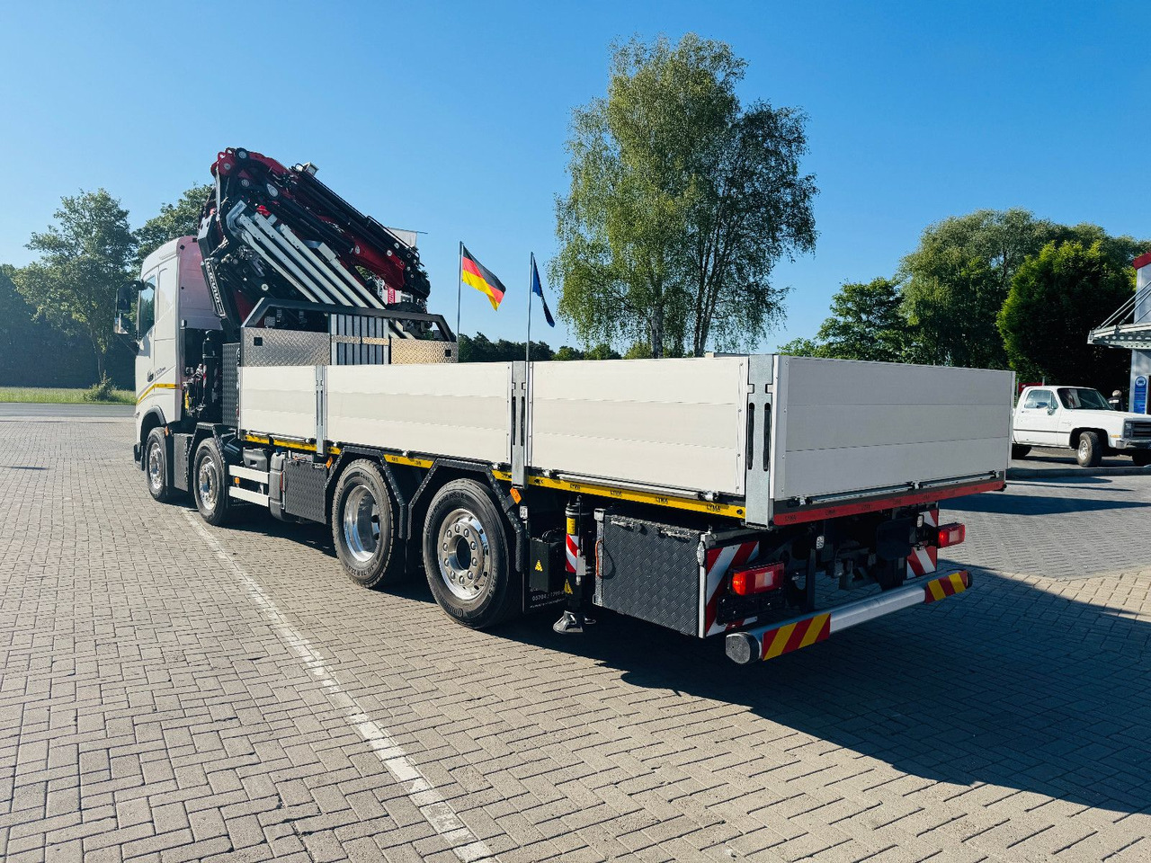 Volvo FH 500 8x2 mit F710RA.2.27 L426 und V20 Winde - Crane truck: picture 5 Volvo FH 500 8x2 mit F710RA.2.27 L426 und V20 Winde - Crane truck: picture 5